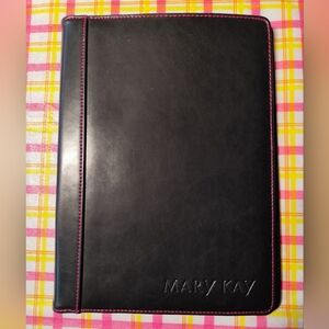 3/$30💜Mary Kay Portfolio/Writing case Black